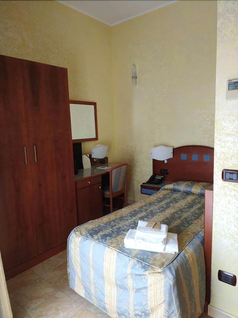 Hotel San Giuseppe - Cityhotel Катандзаро Экстерьер фото