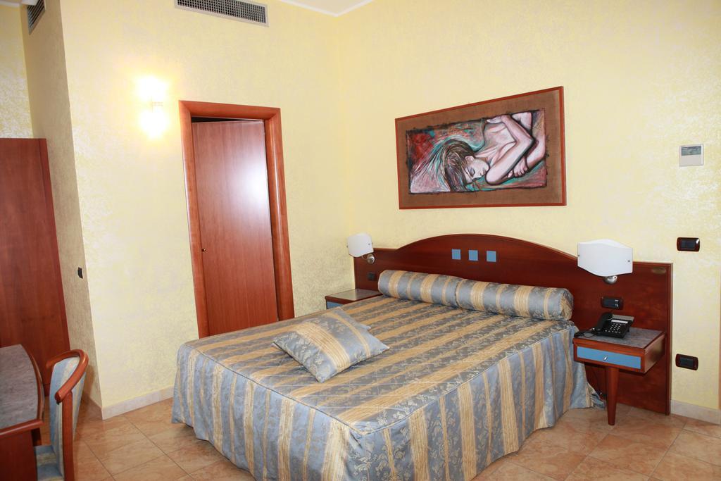 Hotel San Giuseppe - Cityhotel Катандзаро Экстерьер фото